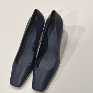 M. Gemi high heels blue leather square toe